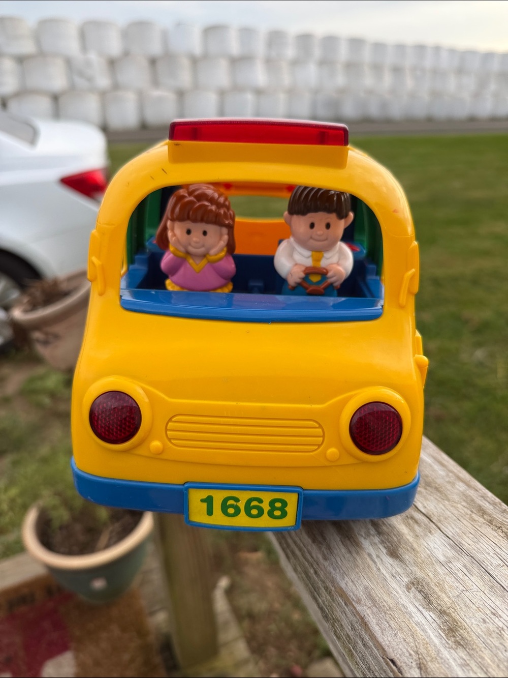Fisher Price little people his lightweight up bells ring it’s lots of fun does W